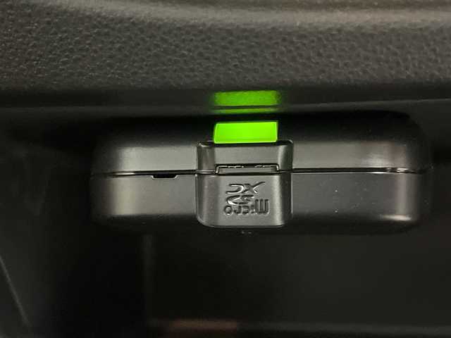 ダイハツ ムーヴ キャンバス G メイクアップ VS SAⅢ 鹿児島県 2021(令3)年 2.8万km パールホワイトⅢ/ナチュラルベージュマイカメタリック 2トーン スマートアシスト３/純正８型ナビ/フルセグＴＶ/ＢＴオーディオ/ＤＶＤ再生/全周囲カメラ/ドラレコ/シートヒーター/ＨＤＭＩ/アイドリングストップ/両側電動スライドドア/ＬＥＤヘッド/フォグランプ/純正フロアマット/ドアバイザー