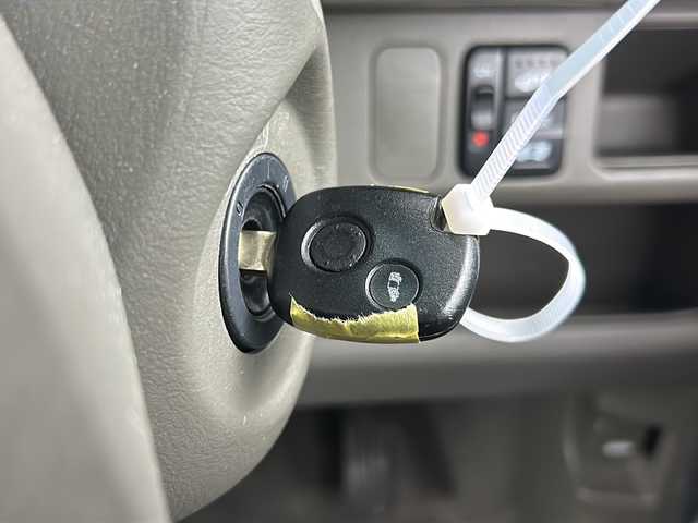ホンダ モビリオ W 愛知県 2004(平16)年 2.2万km グレー 純正6型HDDナビ/（AM/FM/HDD）/バックカメラ/モデューロエアロ/（フロント・サイド・リア）/スペアキー１本/片側電動スライドドア/３列シート/純正フロアマット/純正14インチアルミホイール/リモコンキー/スペアタイヤ/電動格納ミラー