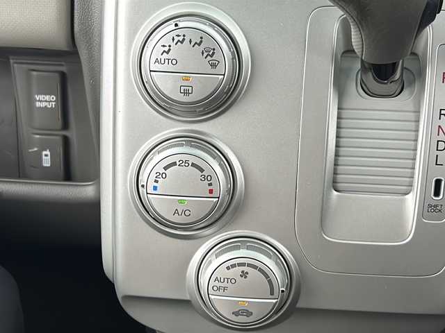 ホンダ モビリオ W 愛知県 2004(平16)年 2.2万km グレー 純正6型HDDナビ/（AM/FM/HDD）/バックカメラ/モデューロエアロ/（フロント・サイド・リア）/スペアキー１本/片側電動スライドドア/３列シート/純正フロアマット/純正14インチアルミホイール/リモコンキー/スペアタイヤ/電動格納ミラー
