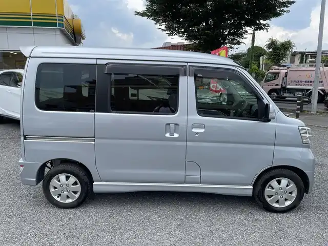 スバル ディアス ワゴン RS リミテッド スマートアシスト 埼玉県 2018(平30)年 3.6万km ブライトシルバーメタリック ４ＷＤ＆ターボ/純正ＣＤ＆ラジオ＆ＡＵＸ/衝突被害軽減システム/レーンキープアシスト/ドライブレコーダー（前方）/アイドリングストップ/コーナーセンサー/左側パワースライドドア/純正１３inアルミホイール/オートライト/ＬＥＤライト/フォグランプ/ウィンカーミラー/電動格納ミラー/Ｗエアバッグ/横滑り防止装置/ＡＢＳ/キーレスキー/ドアバイザー/フロアマット/新車保証書/取扱説明書