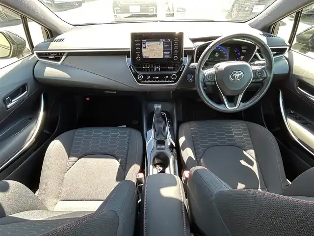トヨタ カローラ スポーツ ハイブリッドG Z 静岡県 2019(令1)年 3.4万km ブラッキッシュアゲハガラスフレーク エンジンスタートボタン/パワーステアリング/パワーウィンドウ/アイドリングストップ/スマートキー/オートエアコン/クルーズコントロール/USB入力端子/ETC/純正ナビ/純正ドライブレコーダー/純正フロアマット/純正アルミホイール/ABS/横滑り防止装置/コーナーセンサー前後/レーンキープアシスト/盗難防止装置/オートライト/オートマチックハイビーム/LEDヘッドライト/W+サイドエアバック/カーテンエアバック/衝突軽減システム