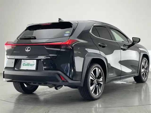 レクサス ＵＸ 250h バージョンL 愛知県 2021(令3)年 2.9万km グラファイトブラックガラスフレーク 純正１０．３型ナビ　フルセグＴＶ　ムーンルーフ　ＡＤＶＩＣＳキャリパー　全方位カメラ　ベンチレーション　レーダー探知機　ＢＳＭ　追従クルコン　前後ドラレコ　パワーバックドア　黒革　衝突被害軽減　禁煙車