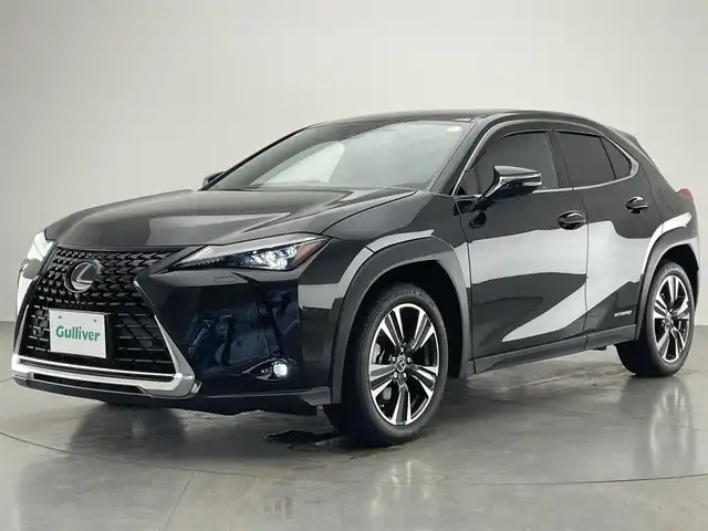 レクサス ＵＸ 250h バージョンL 愛知県 2021(令3)年 2.9万km グラファイトブラックガラスフレーク 純正１０．３型ナビ　フルセグＴＶ　ムーンルーフ　ＡＤＶＩＣＳキャリパー　全方位カメラ　ベンチレーション　レーダー探知機　ＢＳＭ　追従クルコン　前後ドラレコ　パワーバックドア　黒革　衝突被害軽減　禁煙車