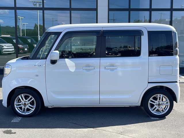 スズキ スペーシア HYBRID X 道東・釧路十勝 2018(平30)年 6.4万km ピュアホワイトP ・４WD/・社外メモリナビ/（CD・DVD・BT・フルセグ・SD・USB・ラジオ）/・テレビキャンセラー/・ヘッドアップディスプレイ/・全周囲カメラ/・両側パワースライドドア/・前席シートヒーター/・スズキセーフティサポート/・衝突被害軽減ブレーキ/・横滑り防止装置/・後方コーナーセンサー/・リアサーキュレーター/・ステアリングスイッチ/・アイドリングストップ/・スマートキー/・プッシュスタート/・社外１４インチアルミホイール