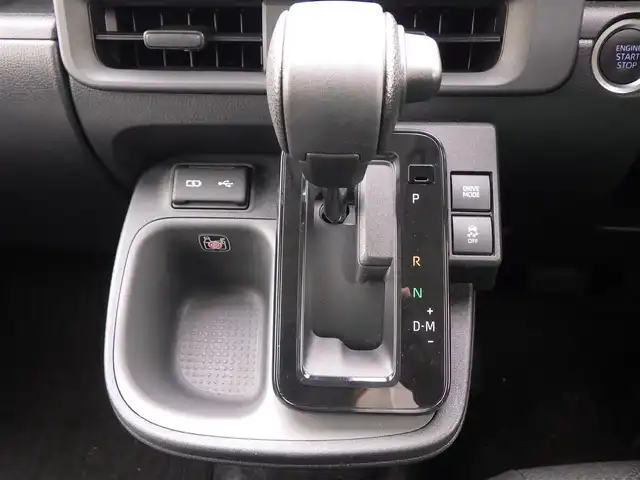 トヨタ シエンタ X 千葉県 2023(令5)年 2.7万km ホワイトパールクリスタルシャイン Toyota Safety Sense/・プリクラッシュセーフティ/・レーンディパーチャーアラート/・オートハイビーム/・レーダークルーズコントロール/両側パワースライドドア/純正コネクティッドナビ/【Bluetooth接続】/バックカメラ/ドライブレコーダー（NX-DR W2）/ステアリングスイッチ/ETC/LEDヘッドライト/クリアランスソナー/サイド/カーテンエアバッグ/スマートキー