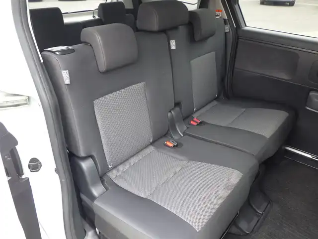 トヨタ シエンタ X 千葉県 2023(令5)年 2.7万km ホワイトパールクリスタルシャイン Toyota Safety Sense/・プリクラッシュセーフティ/・レーンディパーチャーアラート/・オートハイビーム/・レーダークルーズコントロール/両側パワースライドドア/純正コネクティッドナビ/【Bluetooth接続】/バックカメラ/ドライブレコーダー（NX-DR W2）/ステアリングスイッチ/ETC/LEDヘッドライト/クリアランスソナー/サイド/カーテンエアバッグ/スマートキー