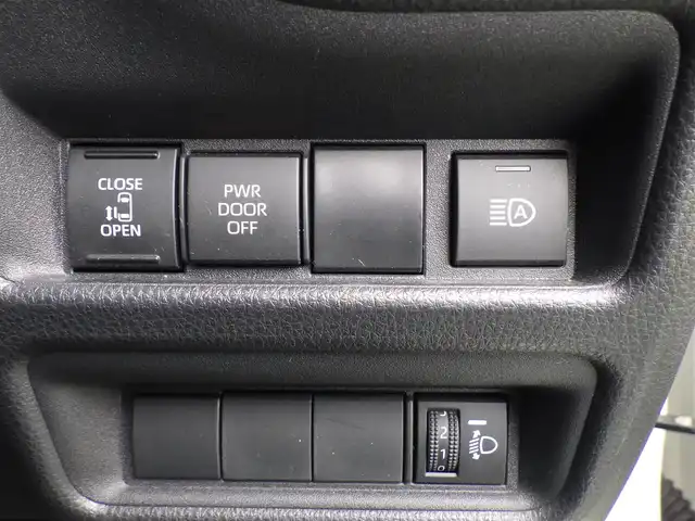 トヨタ シエンタ X 千葉県 2023(令5)年 2.7万km ホワイトパールクリスタルシャイン Toyota Safety Sense/・プリクラッシュセーフティ/・レーンディパーチャーアラート/・オートハイビーム/・レーダークルーズコントロール/両側パワースライドドア/純正コネクティッドナビ/【Bluetooth接続】/バックカメラ/ドライブレコーダー（NX-DR W2）/ステアリングスイッチ/ETC/LEDヘッドライト/クリアランスソナー/サイド/カーテンエアバッグ/スマートキー