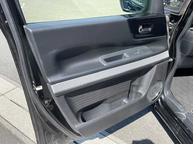 ホンダ Ｎ ＢＯＸ スラッシュ Gインディロックスタイル 静岡県 2019(平31)年 3.4万km クリスタルブラックパール ●純正SDナビ/(フルセグ/CD/DVD/Bluetooth)/(イクリプス/AVN-R8)/●バックカメラ/●衝突被害軽減システム/●LEDヘッドライト/●オートライト/●ステアリングスイッチ/●ETC/●前方ドライブレコーダー/●電動格納ウィンカーミラー/●USB2口/●ドアバイザー/●スマートキー/●プッシュスタート/●純正フロアマット/●W＋サイドSRS＋ABS