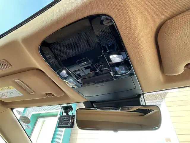 レクサス ＮＸ 350h バージョンL 宮崎県 2022(令4)年 3.8万km ソニックチタニウム ムーンルーフ/純正14型ナビ/フルセグTV/ハンズフリーパワーバックドア/パノラミックビューモニター/ビルトインETC2.0/ドライブレコーダー/レーダークルーズコントロール/コーナーセンサー/衝突被害軽減ブレーキ/車線逸脱防止支援システム/標識認識システム/発進遅れ告知システム/アダプティブハイビームシステム/ブラインドスポットモニター/3眼LEDヘッドランプ/革巻きステアリング/ステアリングヒーター/パドルシフト/ヘーゼルカラー革シート/全席シートヒーター/前席パワーシート/運転席ポジションメモリー/純正20インチアルミホイール/スマートエントリー/スタートシステム/禁煙車