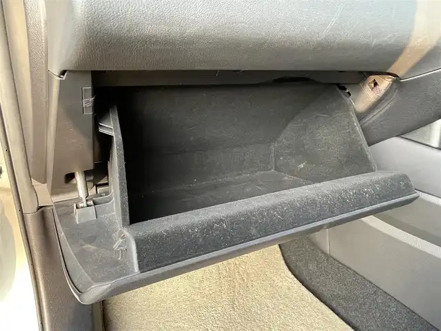 レクサス ＮＸ 350h バージョンL 宮崎県 2022(令4)年 3.8万km ソニックチタニウム ムーンルーフ/純正14型ナビ/フルセグTV/ハンズフリーパワーバックドア/パノラミックビューモニター/ビルトインETC2.0/ドライブレコーダー/レーダークルーズコントロール/コーナーセンサー/衝突被害軽減ブレーキ/車線逸脱防止支援システム/標識認識システム/発進遅れ告知システム/アダプティブハイビームシステム/ブラインドスポットモニター/3眼LEDヘッドランプ/革巻きステアリング/ステアリングヒーター/パドルシフト/ヘーゼルカラー革シート/全席シートヒーター/前席パワーシート/運転席ポジションメモリー/純正20インチアルミホイール/スマートエントリー/スタートシステム/禁煙車