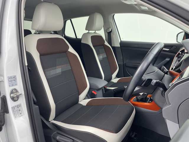 フォルクスワーゲン Ｔ－クロス TSI 1stプラス 愛知県 2020(令2)年 4.7万km ピュアホワイト ワンオーナー/禁煙車/純正メーカーナビ/CD・DVD・Bluetooth/バックカメラ/コーナーセンサー/純正18インチAW/スマートキー/LEDヘッドライト/ETC2.0/パドルシフト/レーダークルーズ/ルーフレール