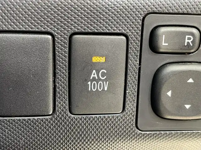 トヨタ エスティマ ハイブリッド アエラス プレミアム G 岩手県 2016(平28)年 11.9万km スパークリングブラックパールクリスタルシャイン ４WD/両側パワースライドドア/リアエアコン/電動格納サードシート/D席パワーシート/プリクラッシュセーフティ/レーンアシスト/クルーズコントロール/バックカメラ/横滑り防止装置/先行車発進告知機能/アイドリングストップ/オートハイビーム/オートライト/パワーバックドア/純正ナビ/純正LEDヘッドライト/シートヒーター/オットマン/ドライブレコーダー/ETC/社外１７インチアルミホイール/AC100V電源