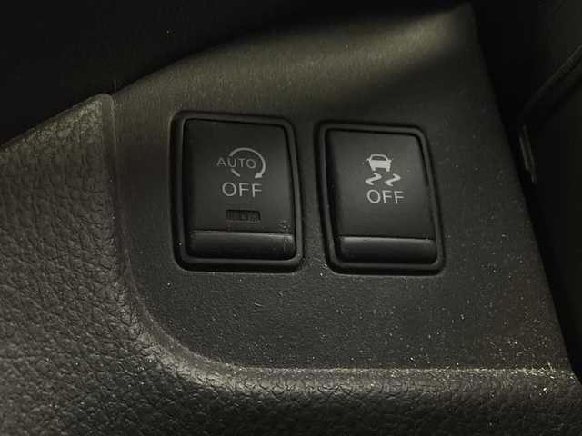 日産 セレナ HWS S HV Vセレ +Sefty 新潟県 2016(平28)年 4.8万km インペリアルアンバーP エマージェンシーブレーキ/フリップダウンモニター/純正ナビ/　CD/DVD/Bluetooth/フルセグTV/アラウンドビューモニター/両側パワースライドドア/クルーズコントロール/オートライト/純正16インチアルミホイール/電格ミラー/ウィンカーミラー/スマートキー/ビルトインETC