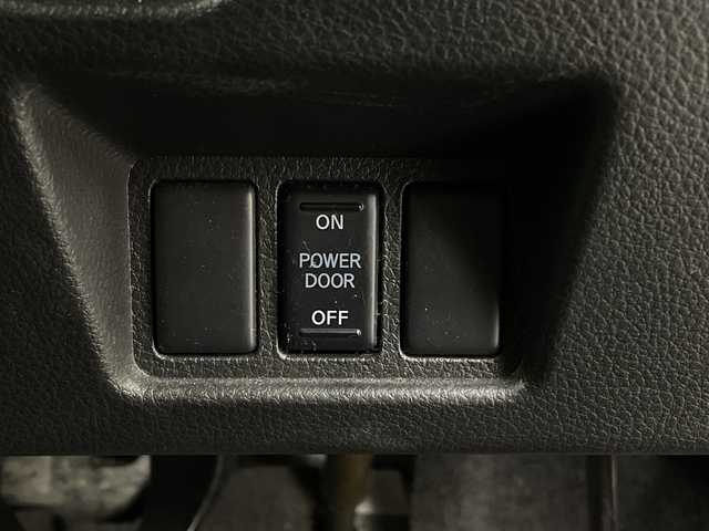 日産 セレナ HWS S HV Vセレ +Sefty 新潟県 2016(平28)年 4.8万km インペリアルアンバーP エマージェンシーブレーキ/フリップダウンモニター/純正ナビ/　CD/DVD/Bluetooth/フルセグTV/アラウンドビューモニター/両側パワースライドドア/クルーズコントロール/オートライト/純正16インチアルミホイール/電格ミラー/ウィンカーミラー/スマートキー/ビルトインETC