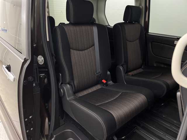 日産 セレナ HWS S HV Vセレ +Sefty 新潟県 2016(平28)年 4.8万km インペリアルアンバーP エマージェンシーブレーキ/フリップダウンモニター/純正ナビ/　CD/DVD/Bluetooth/フルセグTV/アラウンドビューモニター/両側パワースライドドア/クルーズコントロール/オートライト/純正16インチアルミホイール/電格ミラー/ウィンカーミラー/スマートキー/ビルトインETC