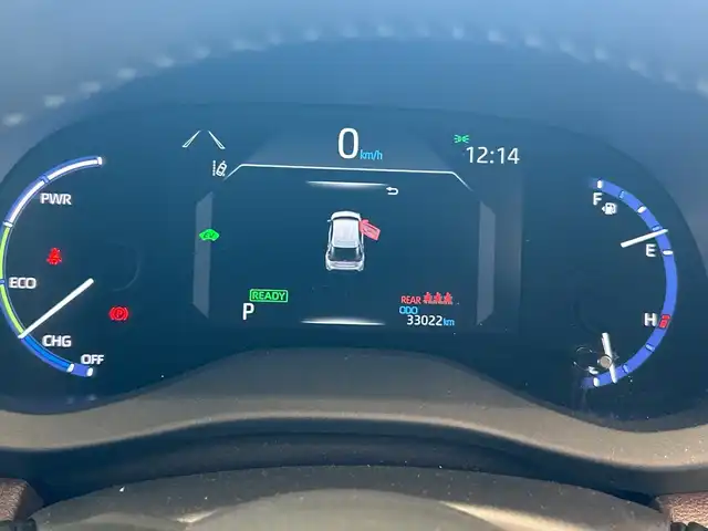 トヨタ ヤリスクロス ハイブリッド Z 埼玉県 2020(令2)年 3.3万km ブラックマイカ/ブラスゴールドメタリック 2トーン セーフティセンス/純正8インチナビ/　　Bluetooth/USB/100V電源/全方位モニター/駐車支援システム/コーナーセンサー/前席シートヒーター/レーダークルーズコントロール/レーンキープアシスト/アイドリングストップ/電動リアゲート/運転席パワーシート/オートマチックハイビーム/純正18インチアルミホイール/プッシュスタート/スマートキー/ETC/禁煙車