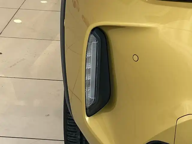 トヨタ ヤリスクロス ハイブリッド Z 埼玉県 2020(令2)年 3.3万km ブラックマイカ/ブラスゴールドメタリック 2トーン セーフティセンス/純正8インチナビ/　　Bluetooth/USB/100V電源/全方位モニター/駐車支援システム/コーナーセンサー/前席シートヒーター/レーダークルーズコントロール/レーンキープアシスト/アイドリングストップ/電動リアゲート/運転席パワーシート/オートマチックハイビーム/純正18インチアルミホイール/プッシュスタート/スマートキー/ETC/禁煙車