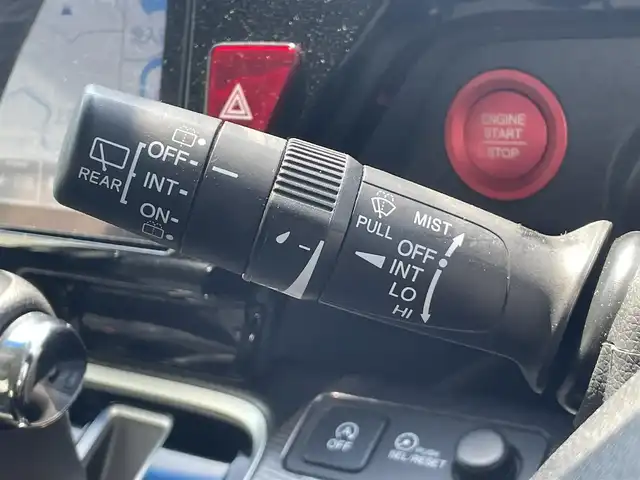 ホンダ ステップワゴン スパーダクールスピリット HセンシングBスタイル 静岡県 2019(令1)年 2.6万km プラチナホワイトパール ナビ装着用スペシャルパッケージ＋ETC車載器　ナビ連動/マルチビューカメラシステム/Honda SENSING/1列目シート用i-サイドエアバッグシステム＋サイドカーテンエアバッグシステム(1-3列目シート対応)/リア両側パワースライドドア/トリプルゾーンコントロール・フルオートエアコンディショナー/LEDヘッドライト(オートレベリング/オートライトコントロール機構付)/運転席＆助手席シートヒーター/Hondaスマートキーシステム/スポーツペダル/BLACK STYLE専用17インチアルミホイール/BLACK STYLE専用エクステリア/インテリアBLACK内装/純正10インチメモリナビ・フルセグＴＶ/ＣＤ・ＤＶＤ・Bluetooth再生/パドルシフト/スタッドレス社外アルミホイール車載/マフラーカッター
