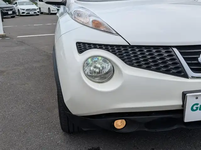 日産 ジューク 15RX タイプV 福井県 2012(平24)年 12.1万km ブリリアントホワイトパール キセノンヘッドライト/Fフォグ/ETC/バックカメラ/パナソニック7インチHDDナビ（CD/DVD/BT/iPod）/フルセグテレビ/盗難防止装置/ダブルエアバッグ/純正フロアマット/保証書・取説/スマートキー/純正ホイルキャップ