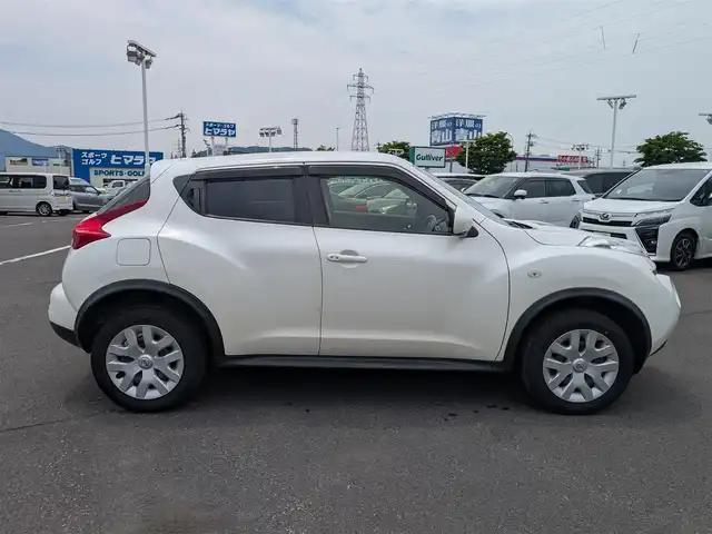 日産 ジューク 15RX タイプV 福井県 2012(平24)年 12.1万km ブリリアントホワイトパール キセノンヘッドライト/Fフォグ/ETC/バックカメラ/パナソニック7インチHDDナビ（CD/DVD/BT/iPod）/フルセグテレビ/盗難防止装置/ダブルエアバッグ/純正フロアマット/保証書・取説/スマートキー/純正ホイルキャップ