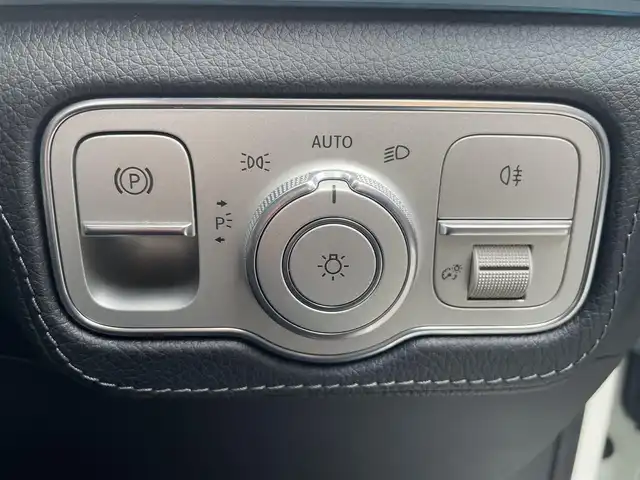メルセデス・ベンツ ＧＬＥ４００ｄ 4MATIC スポーツ 栃木県 2020(令2)年 3.6万km ダイヤモンドホワイト 黒革シート/1/2列目パワーシート /1/2列目シートヒーター /前席ベンチレーター/冷温カップホルダー/レーダーセーフティ/ナビ/フルセグTV/全方位カメラ/3列シート/パワーテールゲート/エアサスペンション/ワイヤレスチャージ /ACC/レーンキープアシスト/ブラインドスポット /ヘッドアップディスプレイ/パークトロニック /LEDヘッドライト/オートライト/ETC