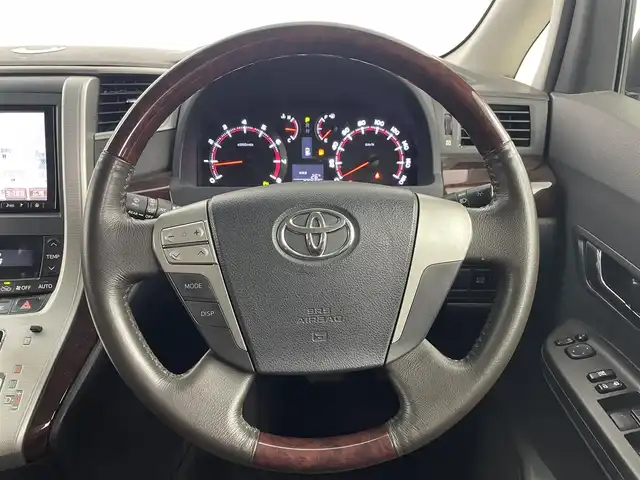 トヨタ アルファード 240S 埼玉県 2012(平24)年 6.5万km ホワイトパールクリスタルシャイン 両側パワースライドドア/純正メモリナビ(型式：NHZN-X61G)/CD/DVD/Bluetooth/フルセグ/フリップダウンモニター/バックカメラ/ビルトインETC/純正１８インチAW/純正フロアマット/プッシュスタート/スマートキー