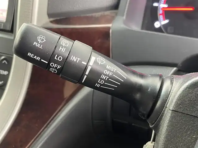 トヨタ アルファード 240S 埼玉県 2012(平24)年 6.5万km ホワイトパールクリスタルシャイン 両側パワースライドドア/純正メモリナビ(型式：NHZN-X61G)/CD/DVD/Bluetooth/フルセグ/フリップダウンモニター/バックカメラ/ビルトインETC/純正１８インチAW/純正フロアマット/プッシュスタート/スマートキー