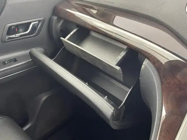 トヨタ アルファード 240S 埼玉県 2012(平24)年 6.5万km ホワイトパールクリスタルシャイン 両側パワースライドドア/純正メモリナビ(型式：NHZN-X61G)/CD/DVD/Bluetooth/フルセグ/フリップダウンモニター/バックカメラ/ビルトインETC/純正１８インチAW/純正フロアマット/プッシュスタート/スマートキー