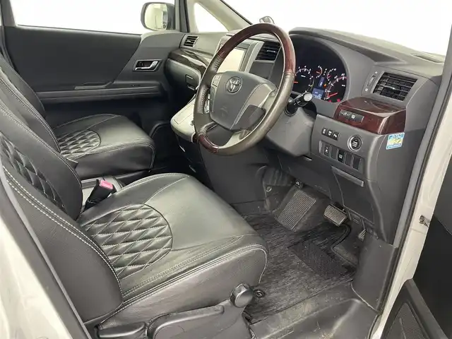 トヨタ アルファード 240S 埼玉県 2012(平24)年 6.5万km ホワイトパールクリスタルシャイン 両側パワースライドドア/純正メモリナビ(型式：NHZN-X61G)/CD/DVD/Bluetooth/フルセグ/フリップダウンモニター/バックカメラ/ビルトインETC/純正１８インチAW/純正フロアマット/プッシュスタート/スマートキー