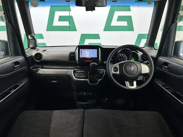 ホンダ Ｎ ＢＯＸ G Lパッケージ 鹿児島県 2016(平28)年 6万km ブリティッシュグリーンP シティブレーキアクティブシステム/アイドリングストップ/片側パワースライドドア/社外SDナビ【CN-R502D】/（CD/DVD/フルセグ/Bluetooth/SD）/バックカメラ/ETC/社外前後ドライブレコーダー【CSD-790FHG】/ステアリングリモコン/チップアップシート/ヘッドライトレベライザー/電動格納ドアミラー/ECONスイッチ/後席ロール式サンシェード/横滑り防止装置/盗難防止装置/社外フロアマット/純正ドアバイザー
