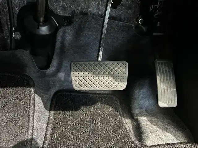ホンダ Ｎ ＢＯＸ G Lパッケージ 鹿児島県 2016(平28)年 6万km ブリティッシュグリーンP シティブレーキアクティブシステム/アイドリングストップ/片側パワースライドドア/社外SDナビ【CN-R502D】/（CD/DVD/フルセグ/Bluetooth/SD）/バックカメラ/ETC/社外前後ドライブレコーダー【CSD-790FHG】/ステアリングリモコン/チップアップシート/ヘッドライトレベライザー/電動格納ドアミラー/ECONスイッチ/後席ロール式サンシェード/横滑り防止装置/盗難防止装置/社外フロアマット/純正ドアバイザー