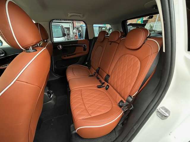 ＭＩＮＩ ＢＭＷ ミニ クロスオーバー クーパー D 東京都 2023(令5)年 2.8万km パールⅡ 登録時走行27885km/ワンオーナー/プレミアムプラスライン/パーキングアシスト/パークディスタンスコントロール（前後）/ツートンルーフ/モルトブラウンダイヤモンドステッチ入革シート/前席シートヒーター/純正HDDナビ/社外フルセグTV/バックカメラ/パワーバックドア/おくだけ充電/ルームミラー内蔵ETC/前後ドライブレコーダー/LEDライト/スマートキー/ルーフレール/USB端子/保証書・取説/スペアキー