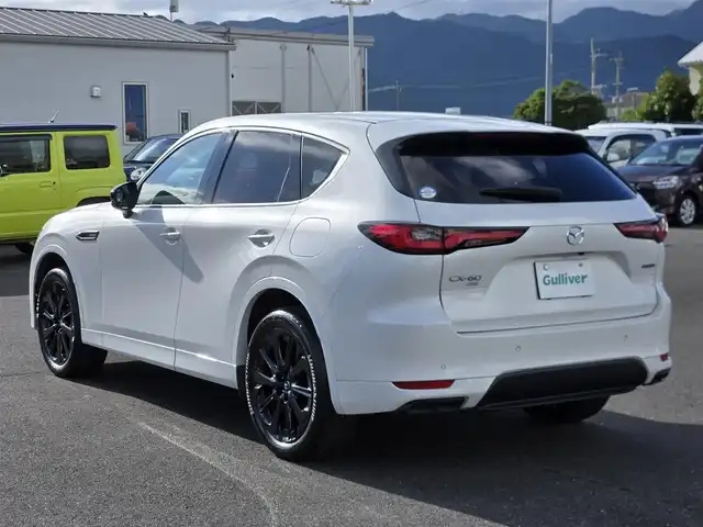 マツダ ＣＸ－６０ XD HV プレミアムスポーツ 鹿児島県 2022(令4)年 1.7万km ロジウムホワイトプレミアムメタリック ムーンルーフ　/ＢＯＳＥプレミアムサウンドシステム　/レーダークルーズコントロール　/純正前後ドライブレコーダー　/全席シートヒーター　/D+N席エアシート/D+N席パワーシート/ステアリングヒーター　/パドルシフト　/３６０°カメラ/前後コーナーセンサー/パワーバックドア/純正アルミホイール(20インチ)/横滑り防止装置/レーンキープアシスト/ダウンヒルアシストコントロール/エアバッグ(W+サイド)/カーテンエアバッグ/プッシュスタート/スマートキー