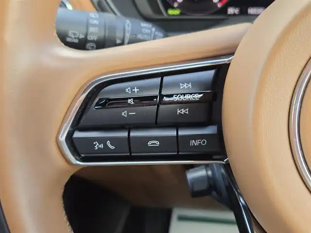 マツダ ＣＸ－６０ XD HV プレミアムスポーツ 鹿児島県 2022(令4)年 1.7万km ロジウムホワイトプレミアムメタリック ムーンルーフ　/ＢＯＳＥプレミアムサウンドシステム　/レーダークルーズコントロール　/純正前後ドライブレコーダー　/全席シートヒーター　/D+N席エアシート/D+N席パワーシート/ステアリングヒーター　/パドルシフト　/３６０°カメラ/前後コーナーセンサー/パワーバックドア/純正アルミホイール(20インチ)/横滑り防止装置/レーンキープアシスト/ダウンヒルアシストコントロール/エアバッグ(W+サイド)/カーテンエアバッグ/プッシュスタート/スマートキー