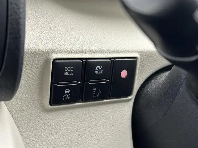 トヨタ シエンタ ハイブリッド G 福島県 2017(平29)年 5.7万km レッドマイカM トヨタセーフティセンス/　　・プリクラッシュセーフティ/　　・レーンディバーチャーアラート/　　・オートマチックハイビーム/純正7インチナビ/　　CD/BT/ワンセグ/バックカメラ/ビルトインETC/両側パワースライドドア/純正LEDヘッドライト/フォグランプ/純正ホイールキャップ/電動格納ウィンカーミラー