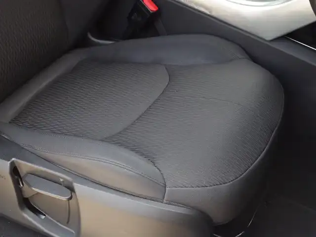 ランドローバー レンジローバーイヴォーク SE 埼玉県 2018(平30)年 4.2万km 黒 オートクルーズコントロール /全方位カメラ/パークセンサー  /MERIDIANスピーカー /純正ナビ /電動リアゲート /Bluetooth /スタットレスタイヤ /スマートキー/USBポート /車線逸脱警告 /ETC /横滑り防止装置