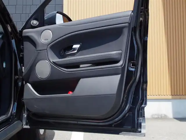 ランドローバー レンジローバーイヴォーク SE 埼玉県 2018(平30)年 4.2万km 黒 オートクルーズコントロール /全方位カメラ/パークセンサー  /MERIDIANスピーカー /純正ナビ /電動リアゲート /Bluetooth /スタットレスタイヤ /スマートキー/USBポート /車線逸脱警告 /ETC /横滑り防止装置