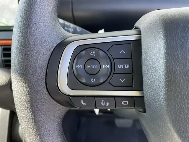 ダイハツ タント ファンクロス 石川県 2023(令5)年 0.2万km クロムグレーメタリック 社外メモリーナビ/フルセグTV/パノラマモニター/LEDヘッドライト/両側パワースライドドア/レーダーブレーキ/オートライト/純正アルミホイール/スマートキー/プッシュスタート/電動ミラー/シートヒーター/保証書