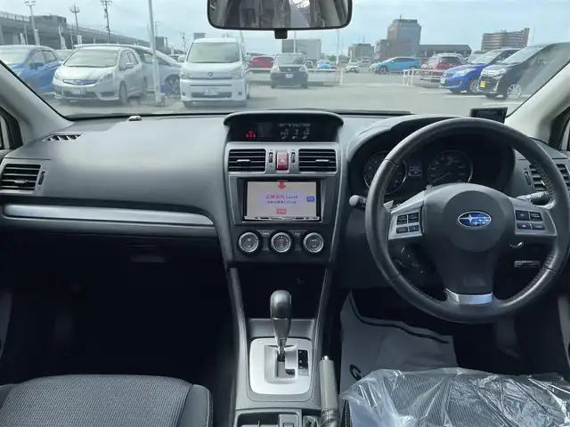 スバル インプレッサ スポーツ 2．0i アイサイト 石川県 2014(平26)年 8.5万km パール 4WD/ワンオーナー/社外メモリーナビ/社外CD/DVD/フルセグTV/HIDヘッドライト/ETC/スマートキー/プッシュスタート/電動ミラー/アイサイト/レーダークルーズ/純正アルミホイール/保証書