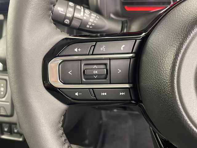 スズキ スペーシア ギア HYBRID XZ 埼玉県 2024(令6)年 0.1千km ピュアホワイトP 純正ナビ/全方位モニター/両側パワースライドドア/ヘッドアップディスプレイ/デュアルセンサーブレーキサポートII/純正14インチアルミホイール/アダプティブクルーズコントロール/フルセグTV/LEDヘッドライト/シートヒーター/プッシュスタート/Bluetooth