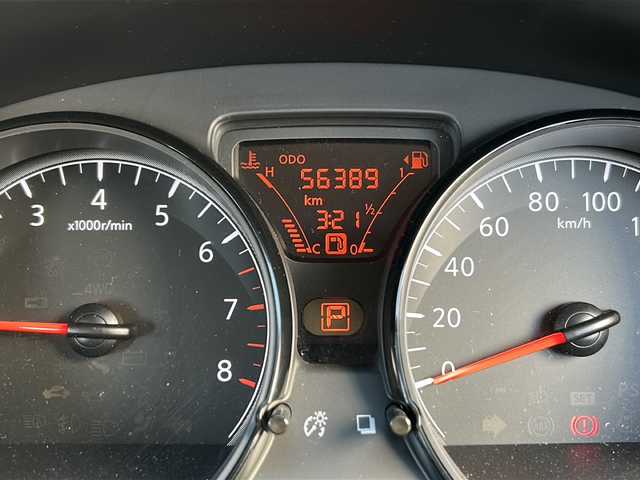 日産 ノート X Vセレクション 広島県 2020(令2)年 5.7万km スーパーブラック 禁煙車/エマージェンシーブレーキ/車線逸脱警報/コーナーセンサー/純正ナビ（MJ120D-W）/・ワンセグ/CD/Bluetooth/SD/AUX/アラウンドビューモニター/インテリジェントルームミラー/ステアリングスイッチ/アイドリングストップ/純正ドアバイザー/ETC/純正ホイール車載（サマータイヤ）/Wエアバック