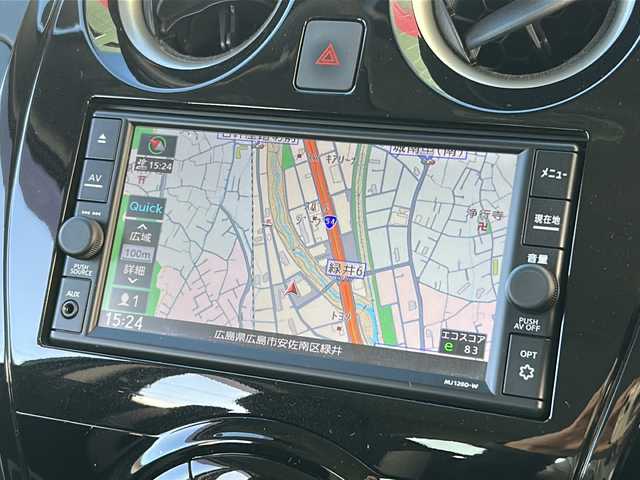 日産 ノート X Vセレクション 広島県 2020(令2)年 5.7万km スーパーブラック 禁煙車/エマージェンシーブレーキ/車線逸脱警報/コーナーセンサー/純正ナビ（MJ120D-W）/・ワンセグ/CD/Bluetooth/SD/AUX/アラウンドビューモニター/インテリジェントルームミラー/ステアリングスイッチ/アイドリングストップ/純正ドアバイザー/ETC/純正ホイール車載（サマータイヤ）/Wエアバック