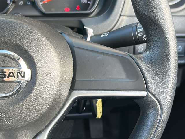 日産 ノート X Vセレクション 広島県 2020(令2)年 5.7万km スーパーブラック 禁煙車/エマージェンシーブレーキ/車線逸脱警報/コーナーセンサー/純正ナビ（MJ120D-W）/・ワンセグ/CD/Bluetooth/SD/AUX/アラウンドビューモニター/インテリジェントルームミラー/ステアリングスイッチ/アイドリングストップ/純正ドアバイザー/ETC/純正ホイール車載（サマータイヤ）/Wエアバック