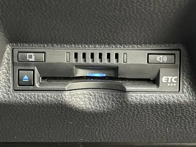 トヨタ ヤリス ハイブリッド Z 岡山県 2020(令2)年 4万km ブラック/コーラルクリスタルシャイン 純正ディスプレイオーディオ　/(BT/Carplay)/レーダークルーズコントロール　/ビルトインＥＴＣ　/シートヒーター　前席/ＬＥＤヘッドライト　/バックカメラ　/純正ドライブレコーダー　前側/コーナーセンサー　前後/オートハイビーム　/アイドリングストップ/禁煙車/スペアキー×1/フォグライト/衝突軽減システム