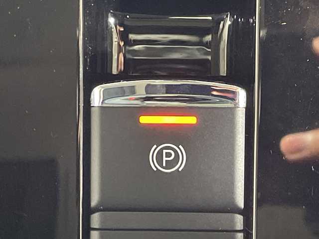 三菱 デリカＤ：５ ジャスパー 神奈川県 2020(令2)年 4.2万km ダイヤモンドブラックマイカ 4WD/ディーゼルターボ/社外SDナビゲーション【CN-PE06WD】/バックカメラ/フルセグ　CD DVD　Bluetooth　SD/両側電動スライドドア/オートストップ＆ゴー/e-アシスト/ブラインドスポットウォーニング/FCM衝突被害軽減ブレーキシステム/誤発進抑制機能/LDW車線逸脱警報システム/オートマチックハイビーム/レーダークルーズコントロール/ハーフレザーシート/革巻きステアリング/パドルシフト/電動パーキングブレーキ/オートブレーキホールド/社外前方ドライブレコーダー/プッシュスタート/スマートキー/純正18インチアルミホイール/LEDヘッドランプ/LEDフロントフォグランプ/オートライト