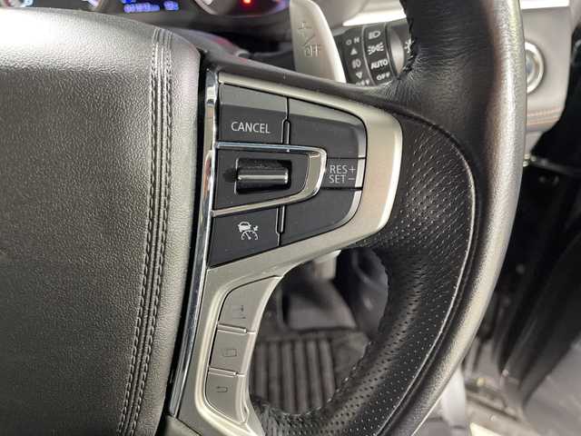 三菱 デリカＤ：５ ジャスパー 神奈川県 2020(令2)年 4.2万km ダイヤモンドブラックマイカ 4WD/ディーゼルターボ/社外SDナビゲーション【CN-PE06WD】/バックカメラ/フルセグ　CD DVD　Bluetooth　SD/両側電動スライドドア/オートストップ＆ゴー/e-アシスト/ブラインドスポットウォーニング/FCM衝突被害軽減ブレーキシステム/誤発進抑制機能/LDW車線逸脱警報システム/オートマチックハイビーム/レーダークルーズコントロール/ハーフレザーシート/革巻きステアリング/パドルシフト/電動パーキングブレーキ/オートブレーキホールド/社外前方ドライブレコーダー/プッシュスタート/スマートキー/純正18インチアルミホイール/LEDヘッドランプ/LEDフロントフォグランプ/オートライト