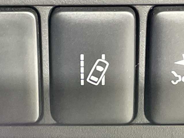 三菱 デリカＤ：５ ジャスパー 神奈川県 2020(令2)年 4.2万km ダイヤモンドブラックマイカ 4WD/ディーゼルターボ/社外SDナビゲーション【CN-PE06WD】/バックカメラ/フルセグ　CD DVD　Bluetooth　SD/両側電動スライドドア/オートストップ＆ゴー/e-アシスト/ブラインドスポットウォーニング/FCM衝突被害軽減ブレーキシステム/誤発進抑制機能/LDW車線逸脱警報システム/オートマチックハイビーム/レーダークルーズコントロール/ハーフレザーシート/革巻きステアリング/パドルシフト/電動パーキングブレーキ/オートブレーキホールド/社外前方ドライブレコーダー/プッシュスタート/スマートキー/純正18インチアルミホイール/LEDヘッドランプ/LEDフロントフォグランプ/オートライト