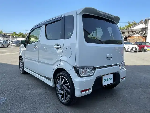 スズキ ワゴンＲ カスタムＺ HYBRID ZT 愛媛県 2023(令5)年 1.9万km ピュアホワイトP セーフティサポート/デュアルカメラブレーキサポート/後退時ブレーキサポート/車線逸脱警報/アダプティブクルーズコントロール/前後誤発進抑制機能/純正8インチナビ/　CD/DVD/Bluetooth/フルセグTV/バックカメラ/ビルトインETC/D席シートヒーター/LEDヘッドライト/純正15インチAW/革巻きステアリング/パドルシフト/プッシュスタート/ドアバイザー/ブルーミラー/フロントフォグ/フロアマット/スペアキー×1/保証書/取説書