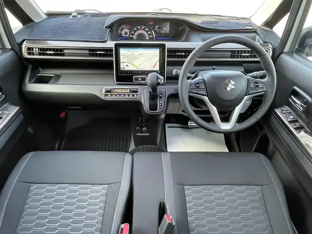 スズキ ワゴンＲ カスタムＺ HYBRID ZT 愛媛県 2023(令5)年 1.9万km ピュアホワイトP セーフティサポート/デュアルカメラブレーキサポート/後退時ブレーキサポート/車線逸脱警報/アダプティブクルーズコントロール/前後誤発進抑制機能/純正8インチナビ/　CD/DVD/Bluetooth/フルセグTV/バックカメラ/ビルトインETC/D席シートヒーター/LEDヘッドライト/純正15インチAW/革巻きステアリング/パドルシフト/プッシュスタート/ドアバイザー/ブルーミラー/フロントフォグ/フロアマット/スペアキー×1/保証書/取説書