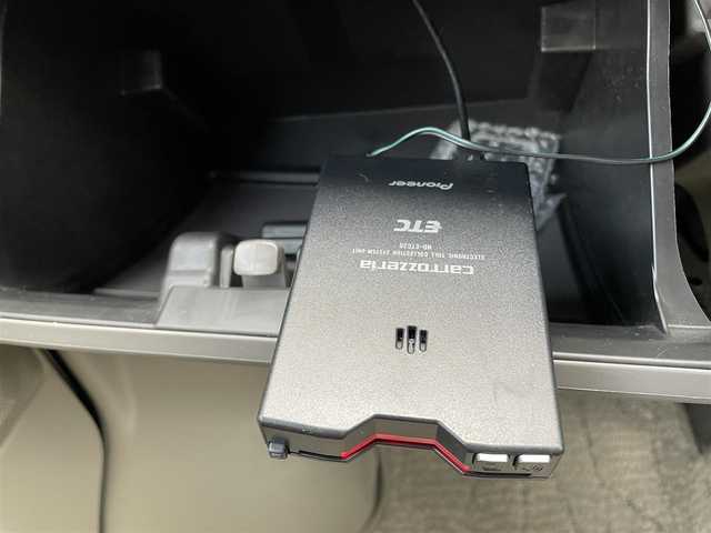 スズキ エブリイ JOINターボ 千葉県 2018(平30)年 3.8万km ブルーイッシュブラックパール3 給電くんポップアップルーフ/２０００Ｗインバーター/エバスエアヒーター/キャンピング仕様/４ＷＤ/社外ＳＤナビ/(FM AM Bluetooth)/フルセグＴＶ/バックカメラ/後席モニター/電子レンジ/ＥＴＣ/電格ミラー　/スペアキー/取説&保証書